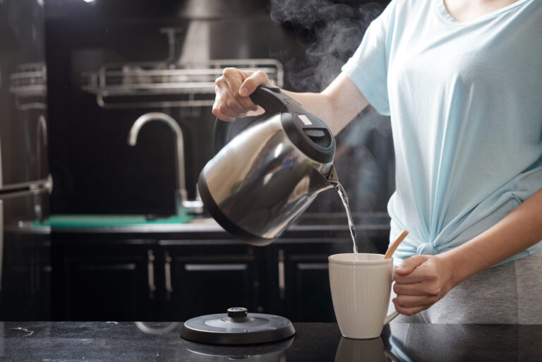 9 Hot Water Habits That Might Be Wasting Your Time Without Real Benefits