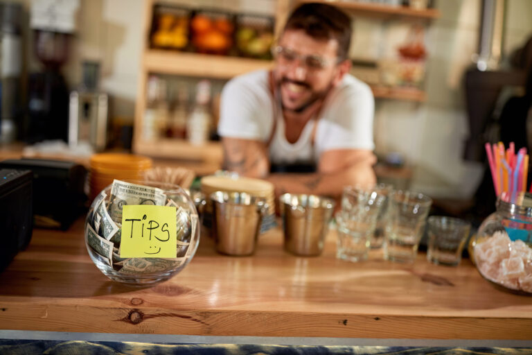Columbus delivery driver’s tip jar theft allegation reshapes trust in restaurant gig-economy systems.
