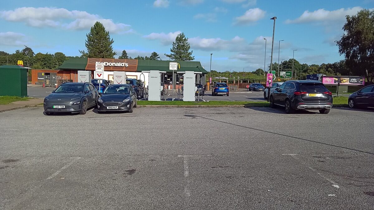 Tot_Hill_services_-_electric_vehicle_chargers_and_McDonalds