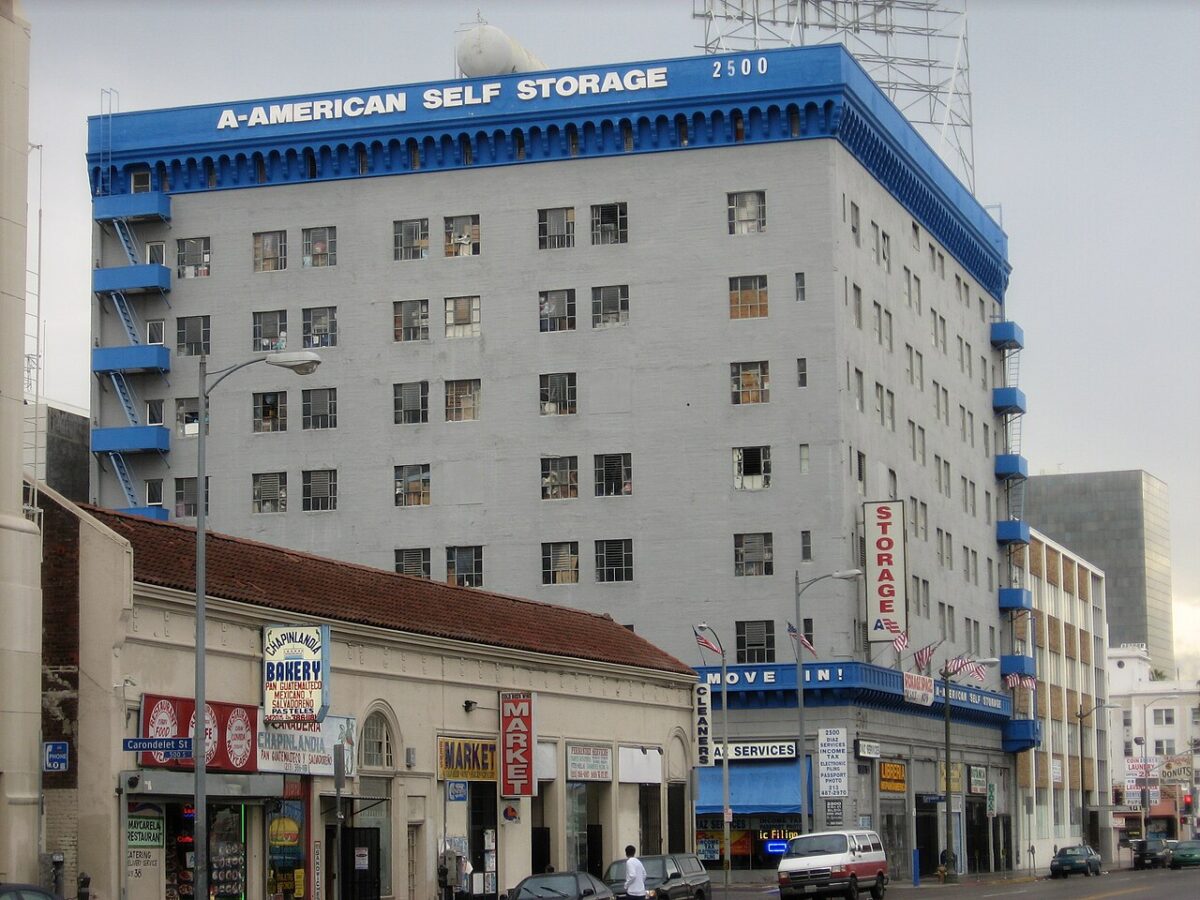 American_self_storage