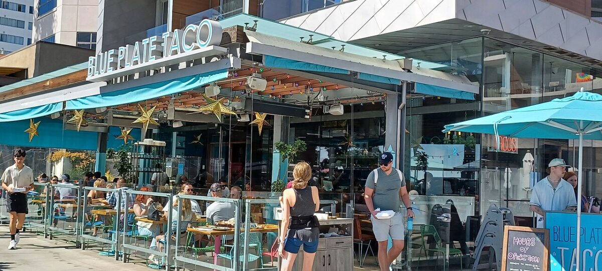 Blue Plate Isn’t Just Catering Events. It’s Redefining Hospitality in Chicago. 1 Blue_Plate_Taco_Restaurant__Bar_on_Ocean_in_Santa_Monica