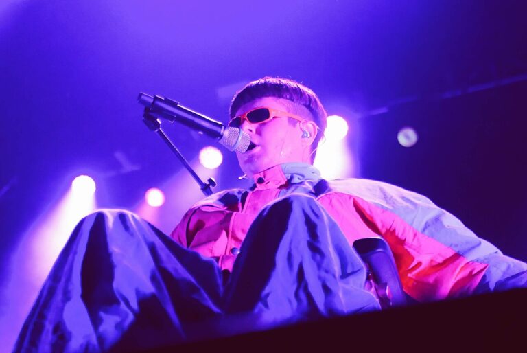 Pop Singer Oliver Tree Reported Dead at 32 Following Devastating Helicopter Crash in Rio de Janeiro