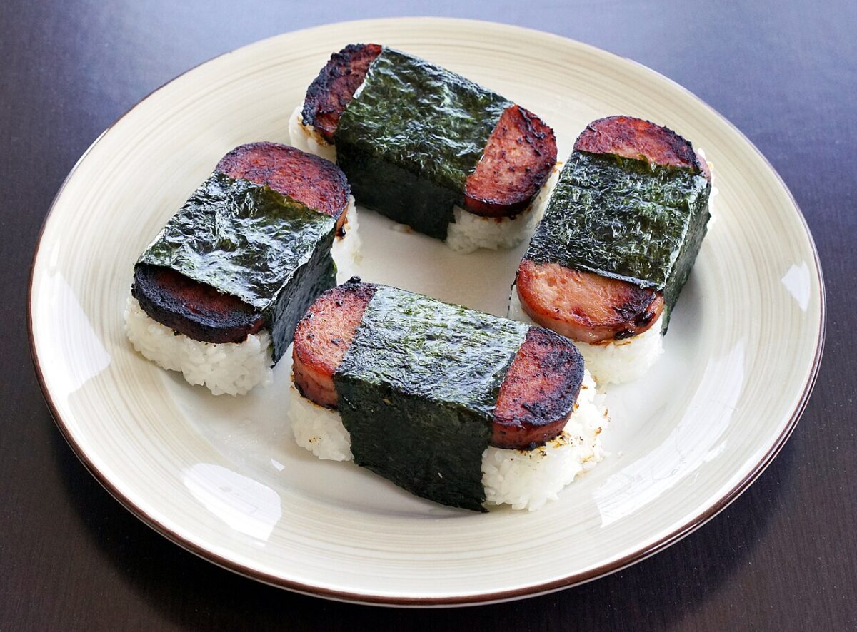 7 Weirdest and Most Unconventional Foods in the U.S 1 1280px Spam musubi dllu