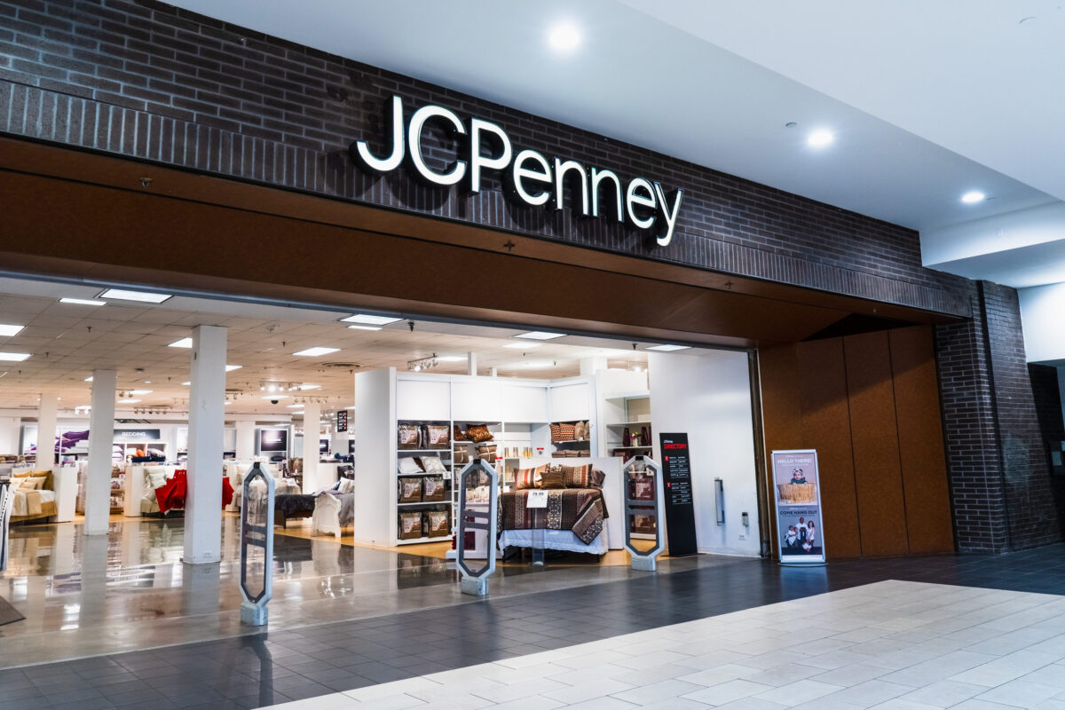 Chicago’s Last JCPenney Closes as Ford City Mall Shuts Down 2 JCPenney