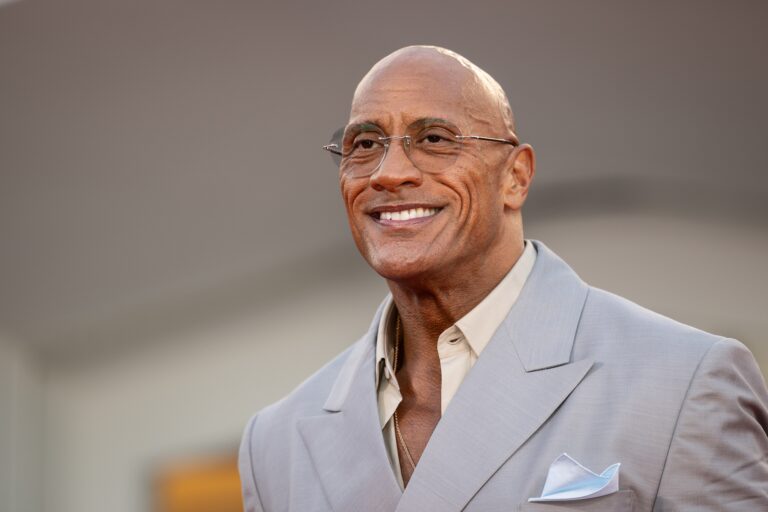 10 Celebrities With Surprising College Degrees