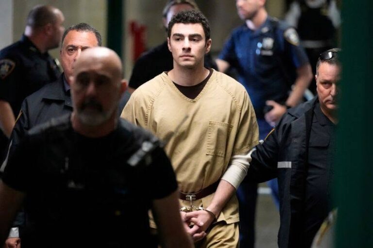 Luigi Mangione’s Attorneys Accuse Federal Prosecutors of Violating His Rights as High-Stakes CEO Murder Case Intensifies