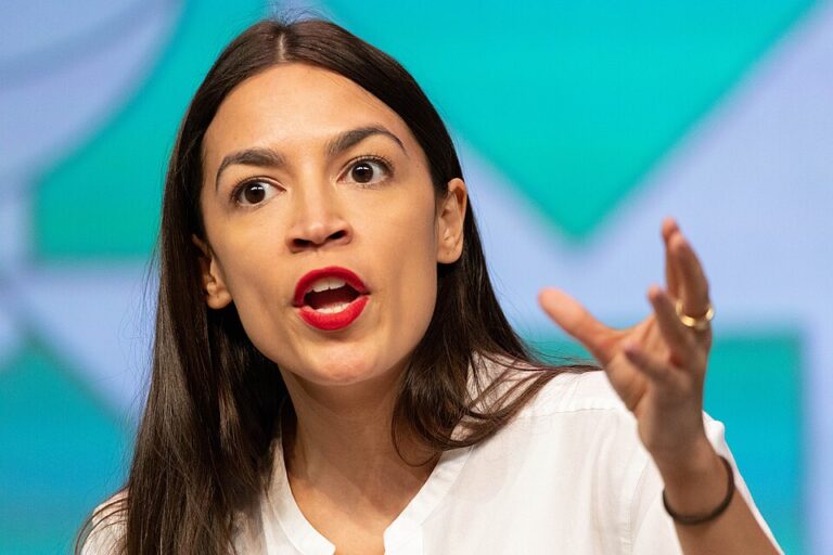 AOC Edges Buttigieg in Early 2028 New Hampshire Democratic Poll 