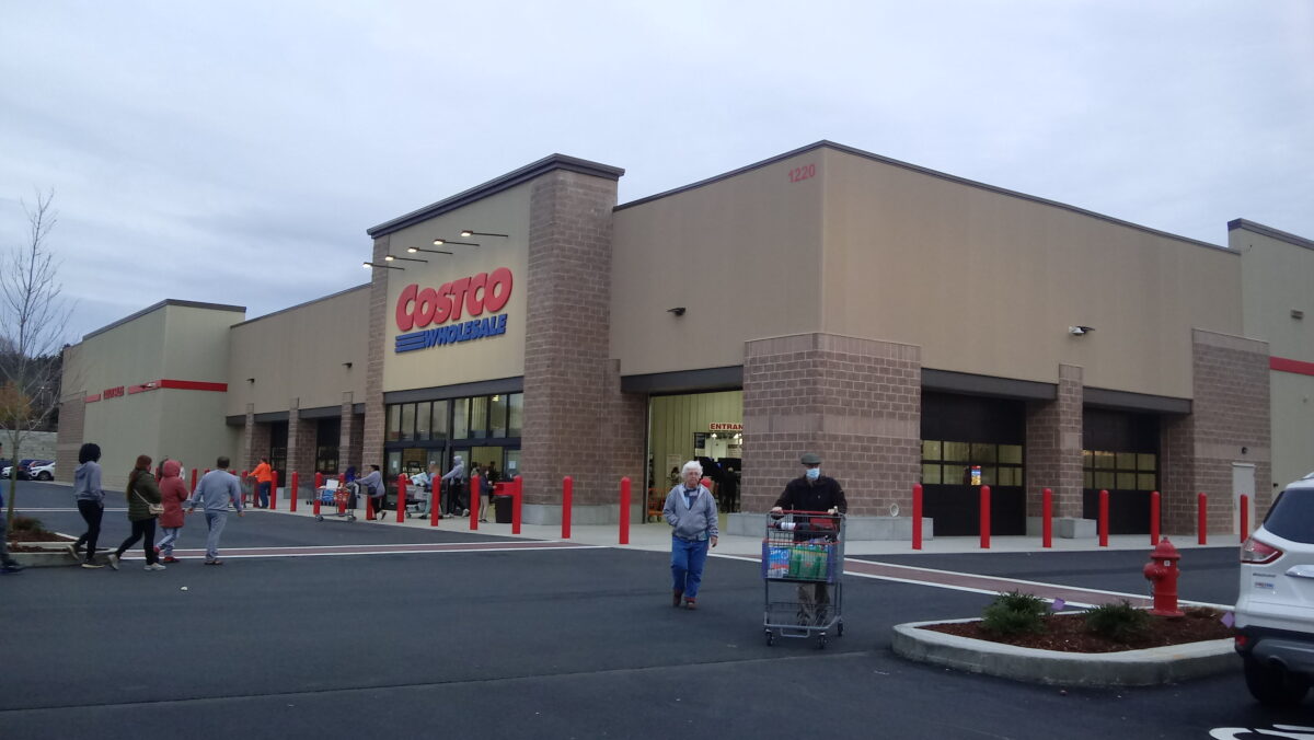 Costco Shoppers Are Rethinking Memberships as Savings No Longer Beat the Stress 1 Costco Wholesale Club