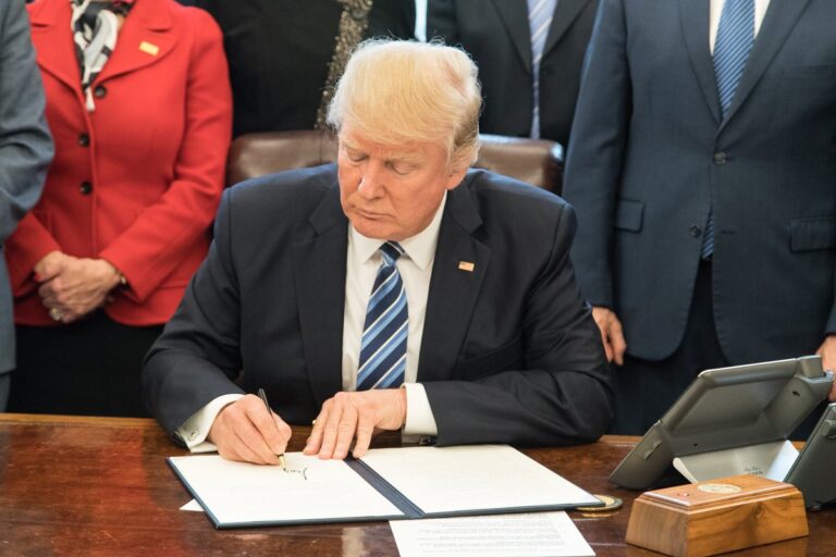 Trump’s Tariff Wall Survives as Double-Digit Duties Replace Expiring Global Levy