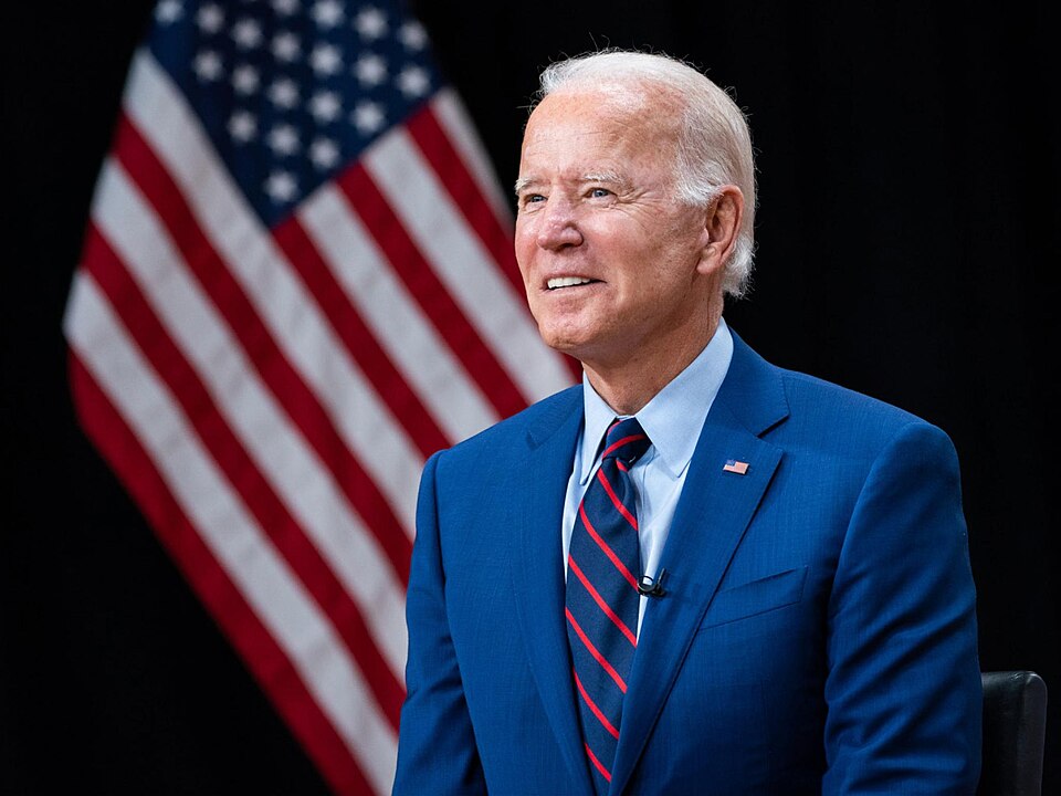 Biden’s Maryland Gala Exit Moment Sparks New Debate on Political Optics, Age, and the “Clip Economy” of Modern U.S. Politics 1 Joe Biden portrait 2021 1