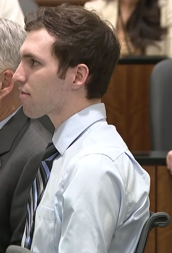 Charlie Kirk Case: Judge Keeps Death Penalty in Play as Tyler Robinson’s Fight Expands Beyond the Courtroom