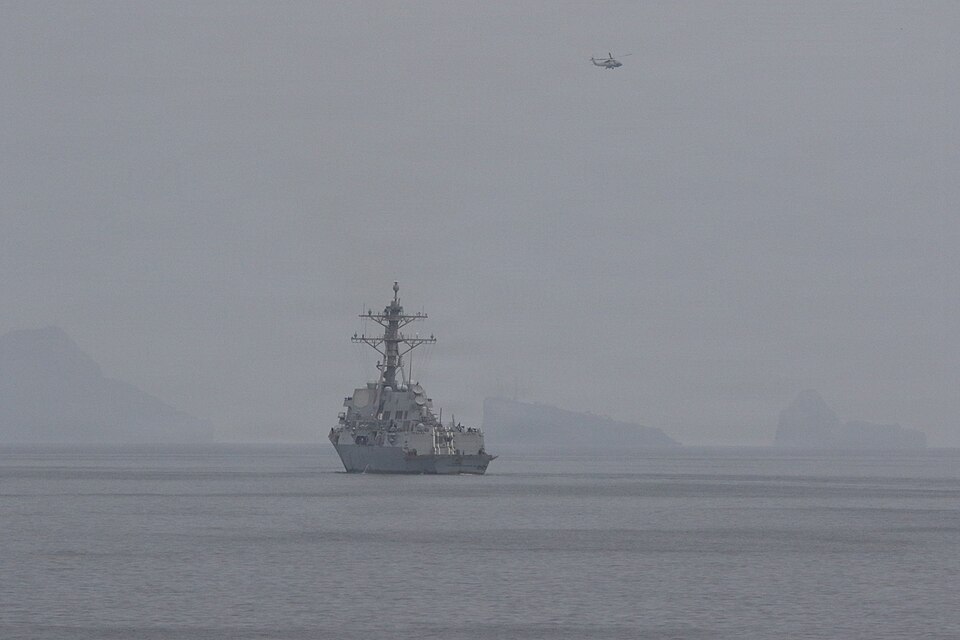 Iran Pushes the U.S. Toward a Dangerous Escalation Trap as a Shadow War Over the Strait of Hormuz Threatens to Shatter the Fragile Ceasefire 1 U S Forces Start Mine Clearance Mission in Strait of Hormuz 9609002
