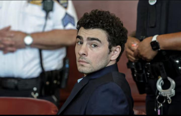 Luigi Mangione Plea Talks Stall as Two Courtroom Battles Close In