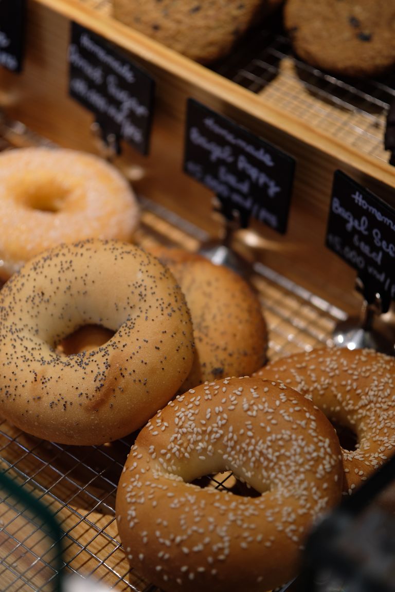 4 Iconic Spots In New York Where Locals Go for the Real Deal Of Bagels