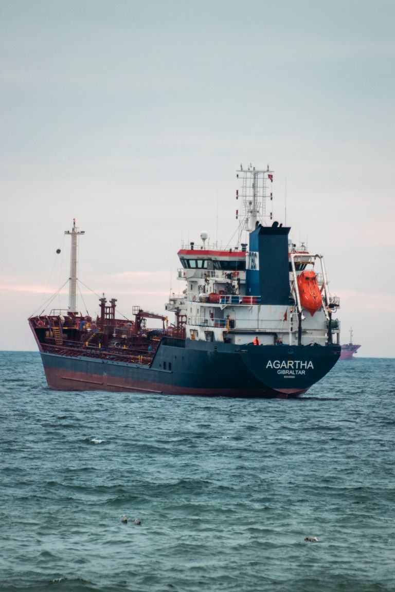 Why Oil Prices Aren’t Skyrocketing Despite Iran Conflict: China’s Quiet Role Keeps Markets Calm 