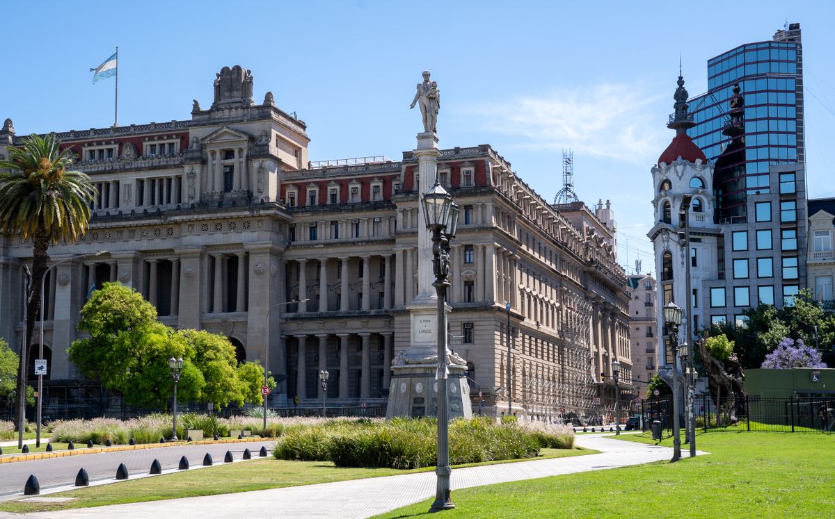Architectural shot of the Supreme Court in Buenos Aires, Argentina on a sunny day.