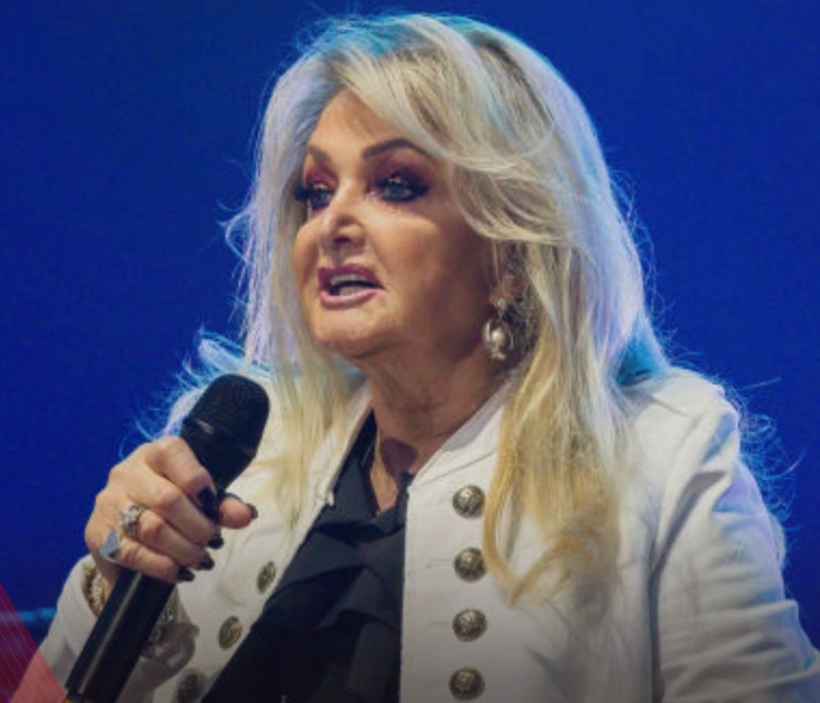 Bonnie Tyler Health Update: ‘Total Eclipse of the Heart’ Singer Awakens From Coma After Cardiac Arrest 2 bonniee