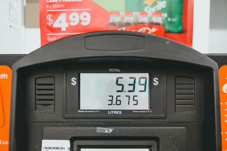 Gas prices in the U.S. are finally easing, but drivers are still stuck in an expensive fuel reality.