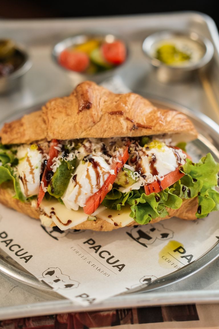 8 Reasons Burger Lovers Are Sleeping on This Southern Sandwich