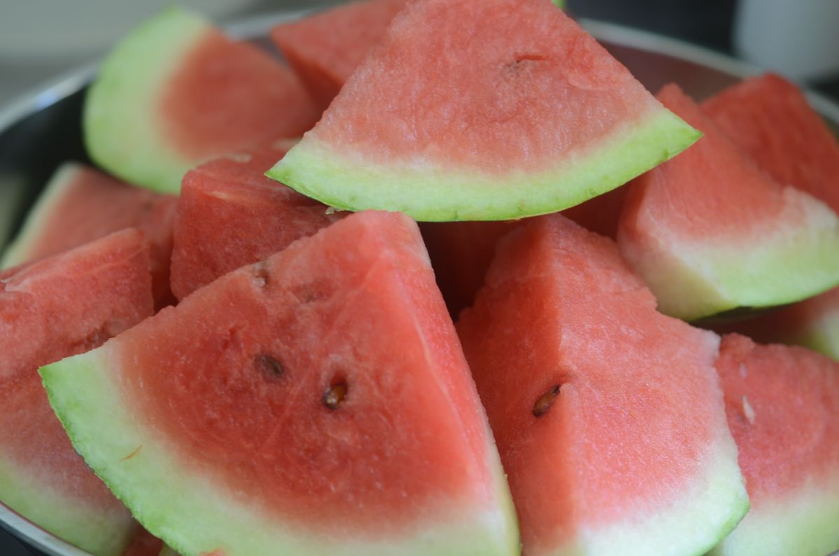 Beware Before You Grab That Watermelon: Shocking Truths Grocery Stores Won’t Tell You 3 Close-up of fresh watermelon slices, perfect for summer refreshment.
