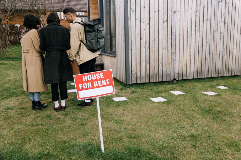 10 Ways High Mortgage Rates Could Crush the 2026 Homebuying Hopes of Americans