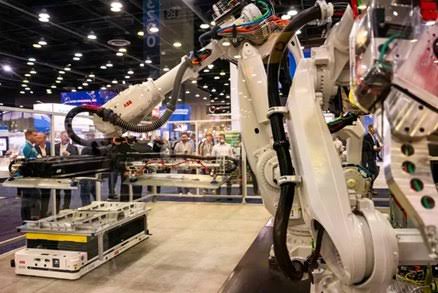 GM Replaces Over 1,000 Workers With Robots at Detroit EV Plant, Sparking Labor Backlash 1 images 4