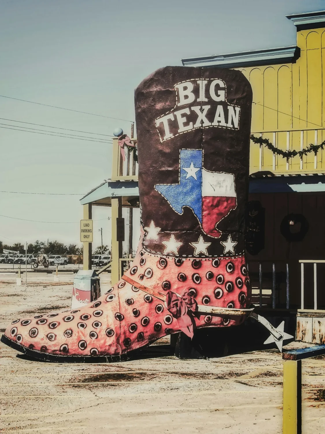 US States Where Your Favorite Fast Food Places Are Actually Cheaper 4 k mitch hodge MMO93Zo2VyQ unsplash scaled 1