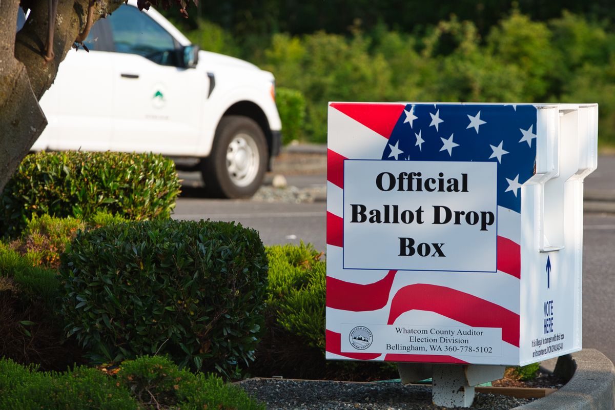 Trump’s Proof-of-Citizenship Voting Rule Hits a Wall as Judge Blocks Election Order 5 Patriotic ballot drop box in Ferndale, Washington for US elections.