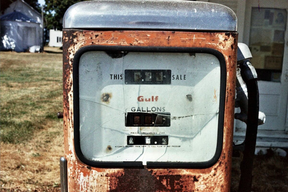 /vintage-gas-pump-at-old-station-in-waldo-oh-