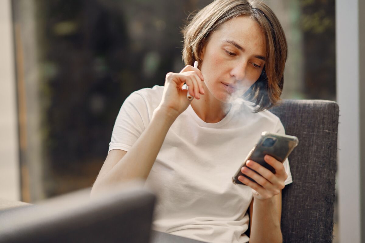 10 Worst Health Habits We Quietly Pick Up in Middle Age 8 pexels gustavo fring 4017434
