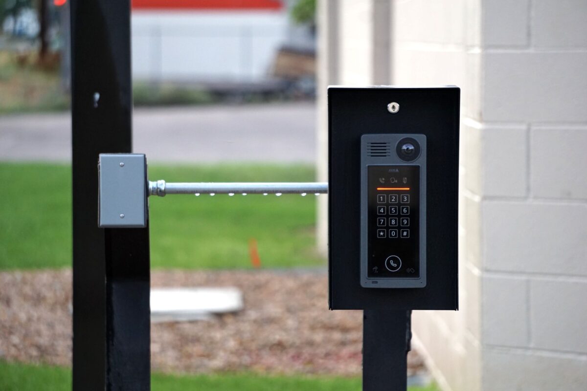door-intercom-in-residential-building