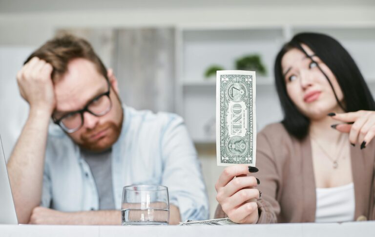 8 Hidden Financial Stress Traps Secretly Hurting Couples