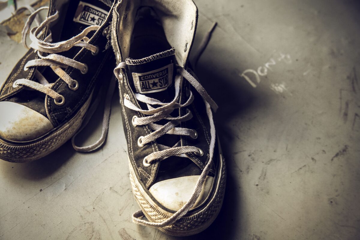 pair-of-black-converse-all-star-low-tops