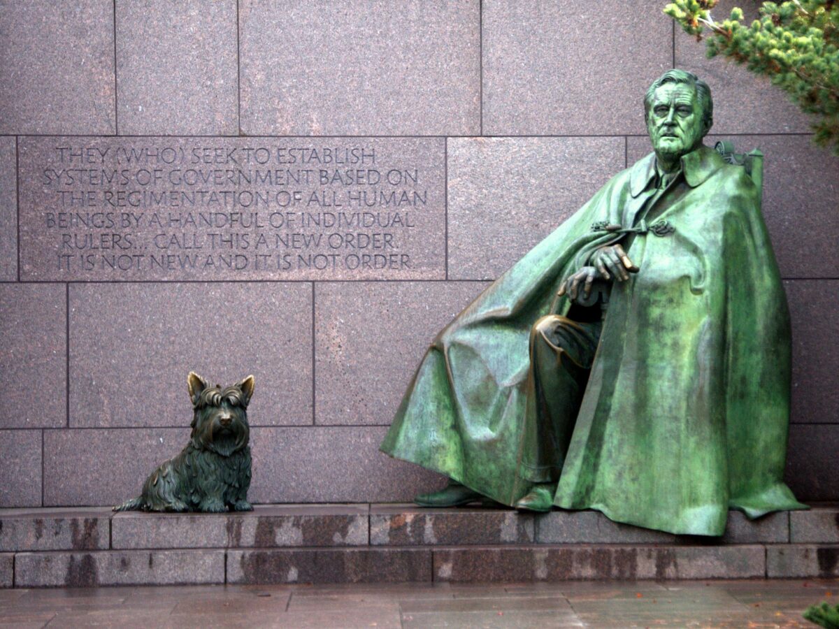 a-statue-in-a-city