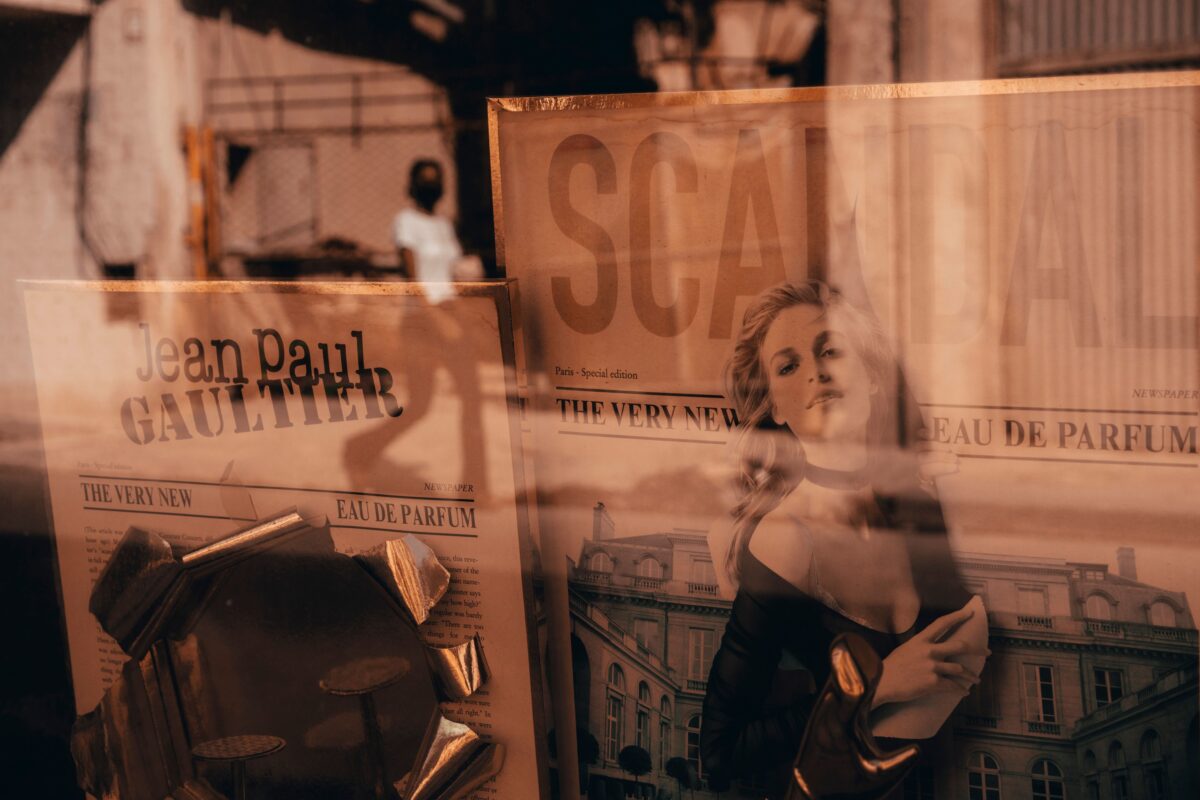 posters-in-store-window-