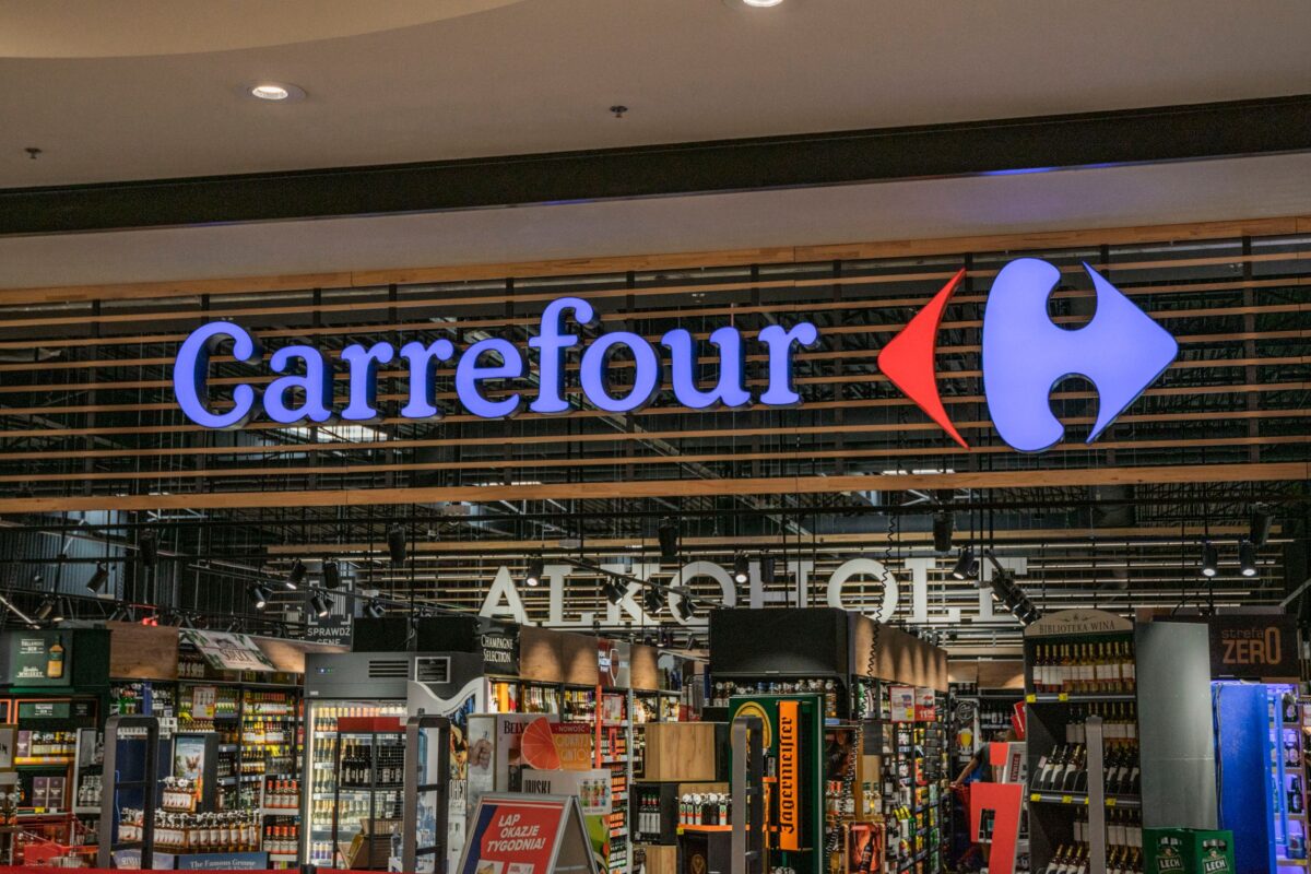How Shoppers Are Trading Down Without Even Realizing It as Store Brands Quietly Redefine the American Grocery Aisle. 1 carrefour-logo