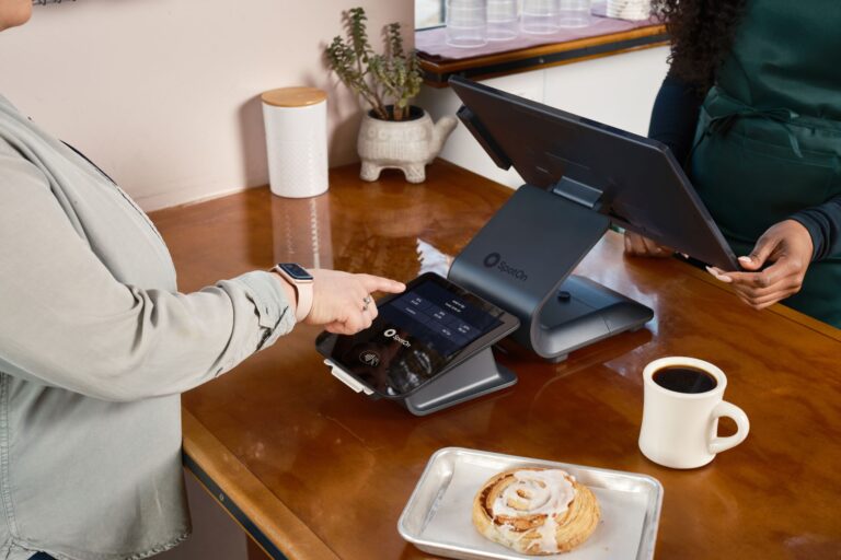 Americans Are Reaching a Breaking Point With Guilt Tipping Culture as Checkout Screens Quietly Reshape Spending Behavior