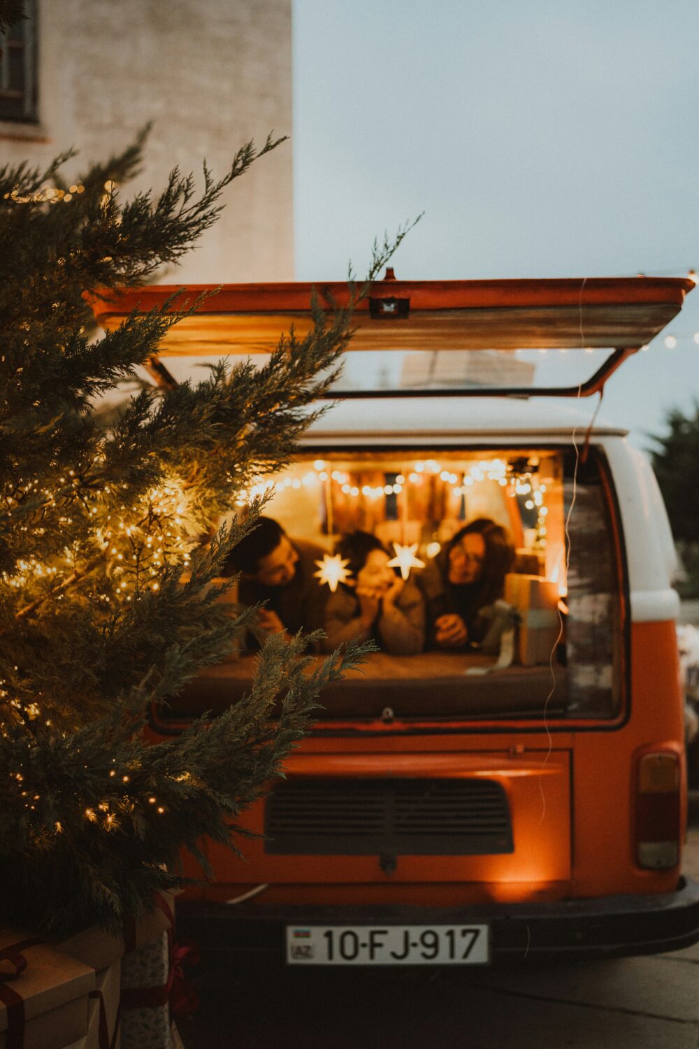 10 Reasons Americans Are Giving Up Road Trips and Choosing Cheaper Local Fun 1 seljan salimova vWSOfoVhlHY unsplash