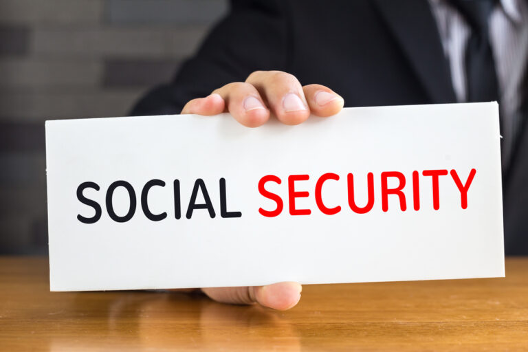 Social Security Benefit Cuts in 2032: What Americans Need to Understand Before the Deadline Hits