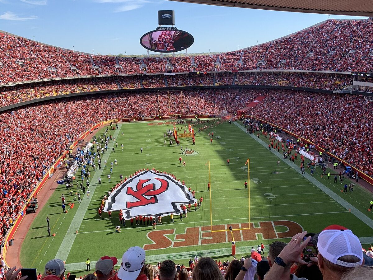 Arrowhead_Stadium_for_Chiefs_vs_Chargers