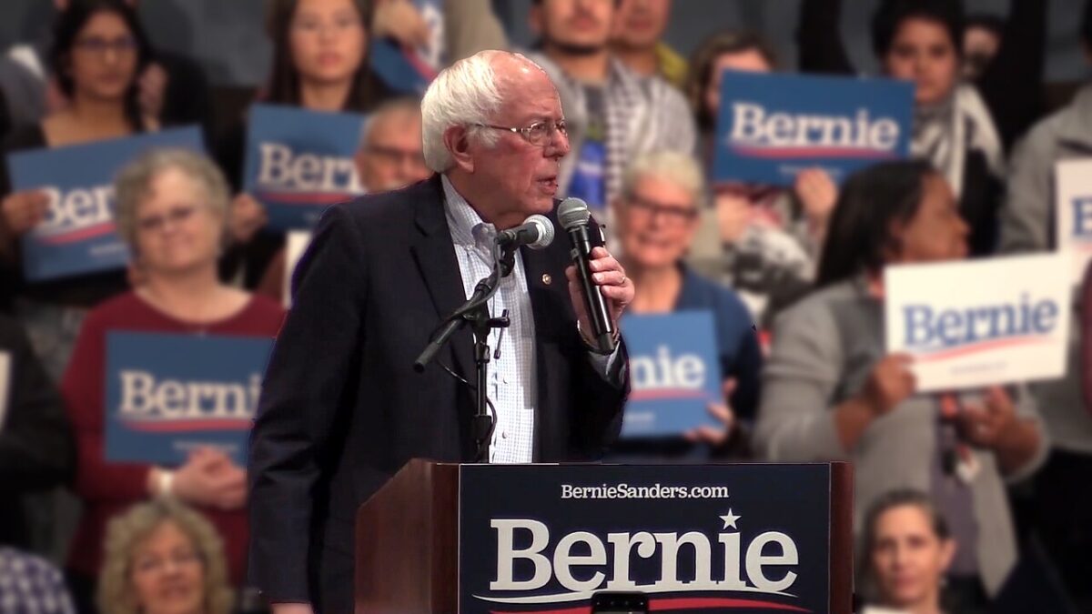 Bernie_Sanders_Rally_Durham_NC_Speaking_Right