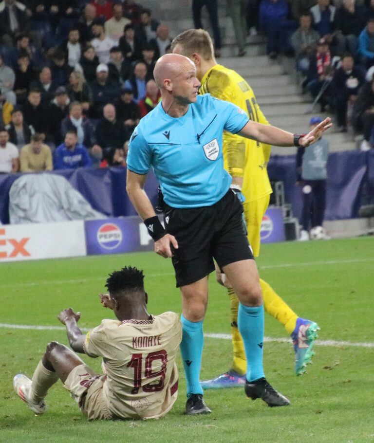 Anthony Taylor Retires From Elite Refereeing After 831 Matches Under Football’s Brightest Spotlight.