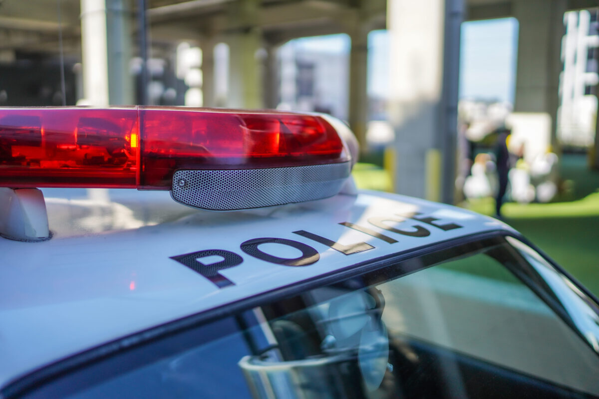 ICE Says All Field Officers Will Have Body Cameras by End of August 2 Red light and car roof. Shooting Location: