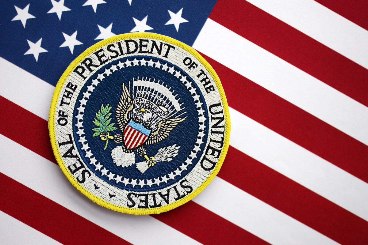 Trump Takes Cabinet Meeting to Camp David as Presidential Retreat Faces a New Test of Transparency and Strategy 4 290676320 m