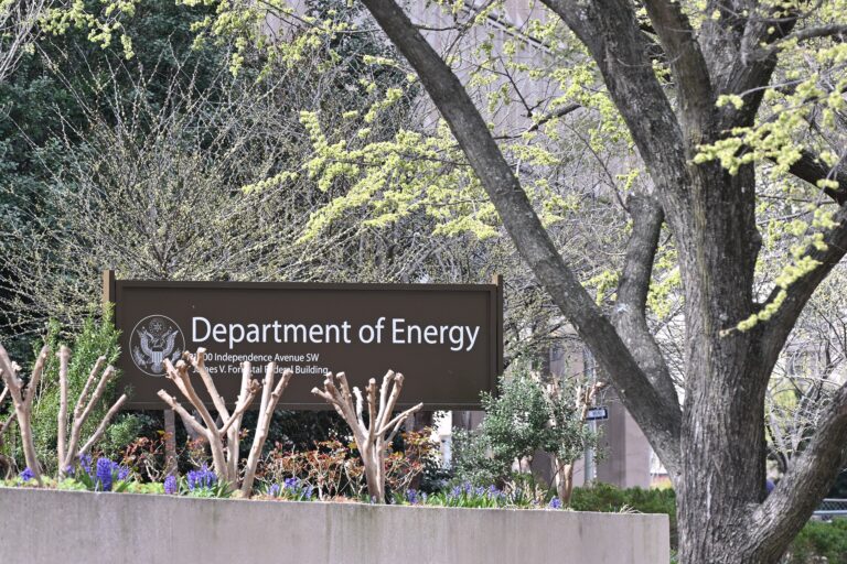 Trump’s $7.6 Billion Clean Energy Cuts Face Political Scrutiny