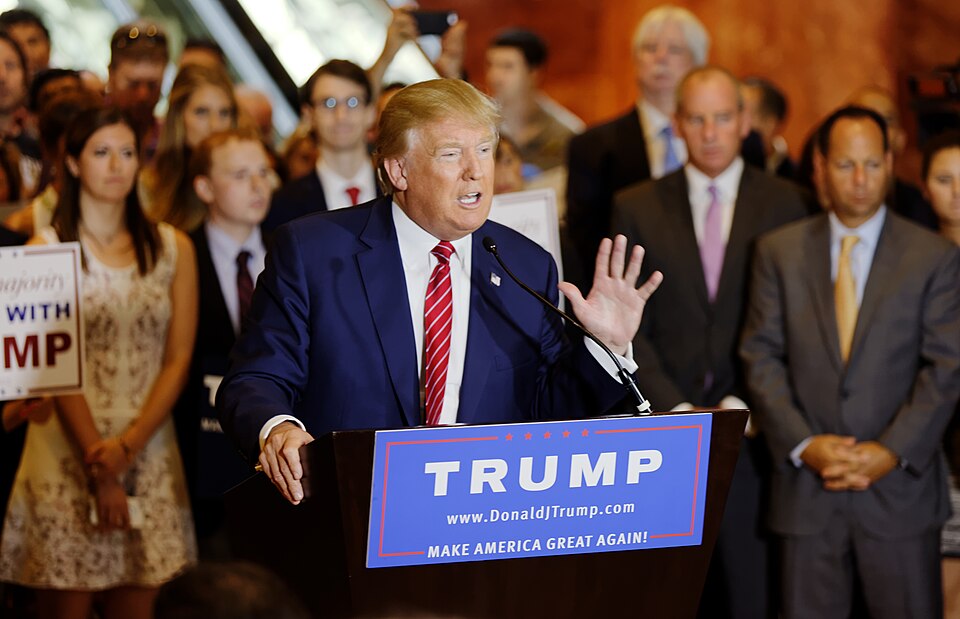 Donald Trump Signs The Pledge 14 cropped