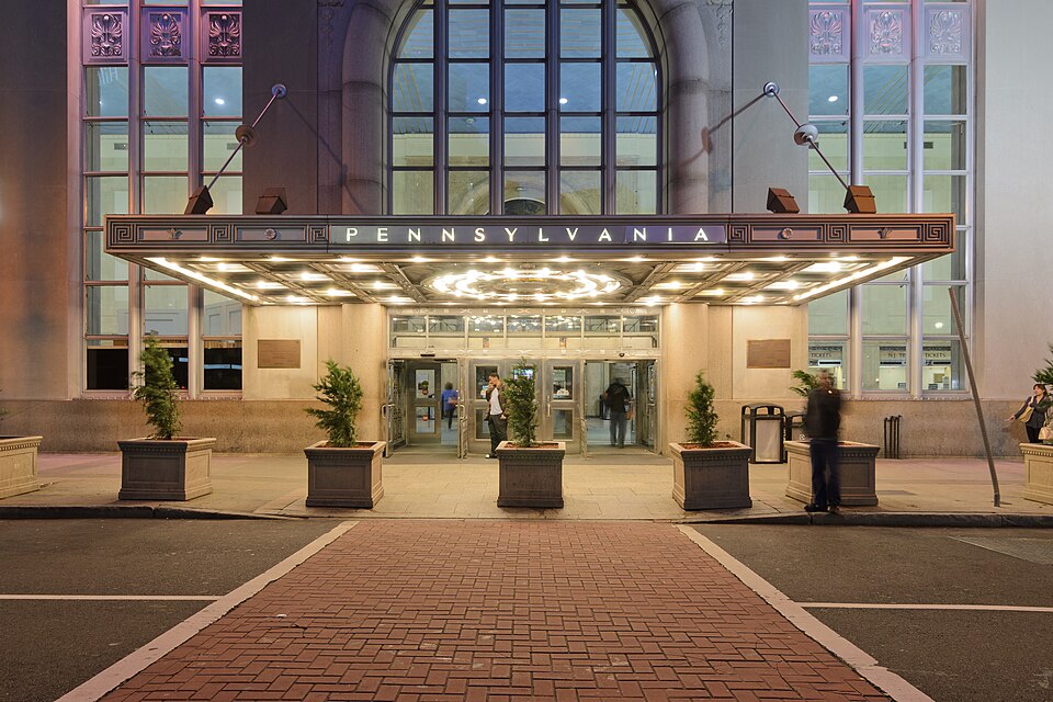 Trump Station? Penn Station’s $8 Billion Rescue Risks Becoming a Presidential Vanity Project 1 Newark Penn Station June 2015 002
