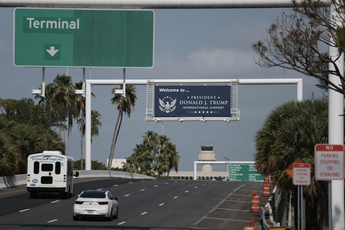 United Offers Free Flight Changes for Travelers Avoiding Trump International Airport 1 President Donald J. Trump International Airport