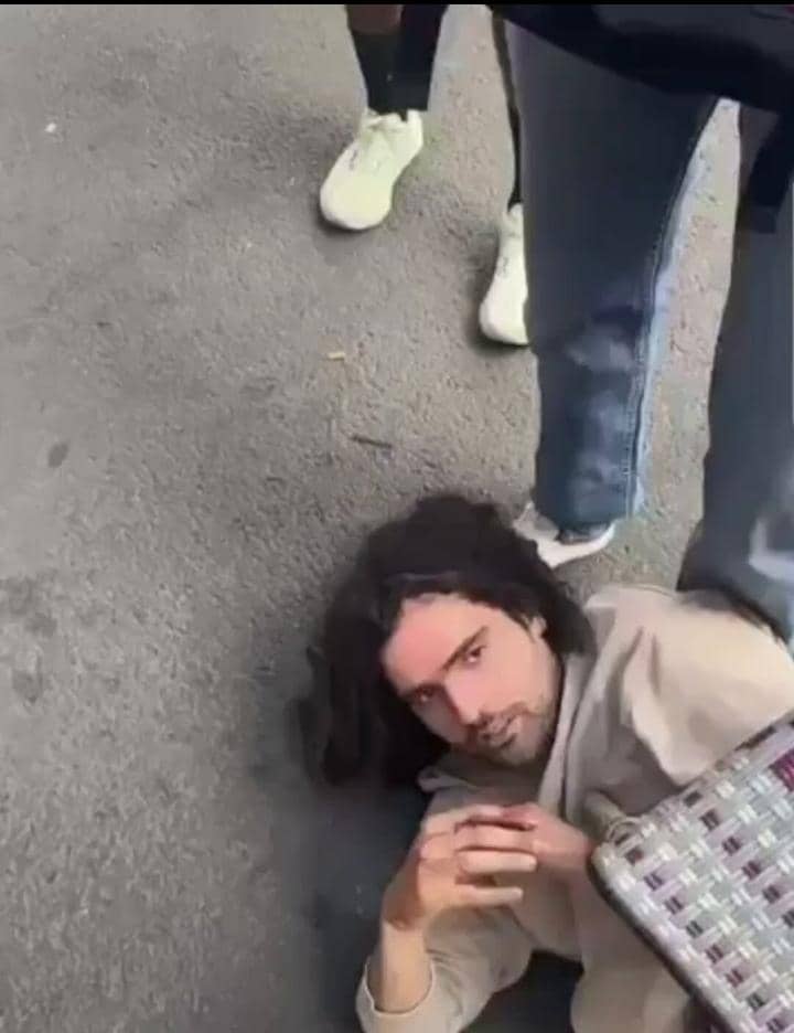 Paris Stabbing Suspect Reportedly Claims, “Allah Commanded” Attack as Three Women Are Injured and Bystanders Intervene 