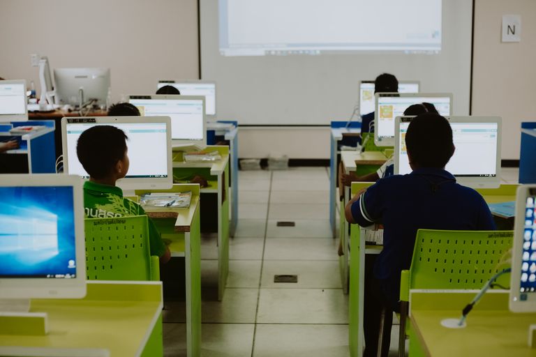Schools Are Pulling Back on Screens as States Question Whether More Technology Means Better Learning